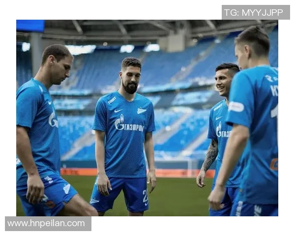 圣彼得堡足球俱乐部球星风采展示与赛场表现解析 圣彼得堡足球俱乐部球星风采展示与赛场表现解析